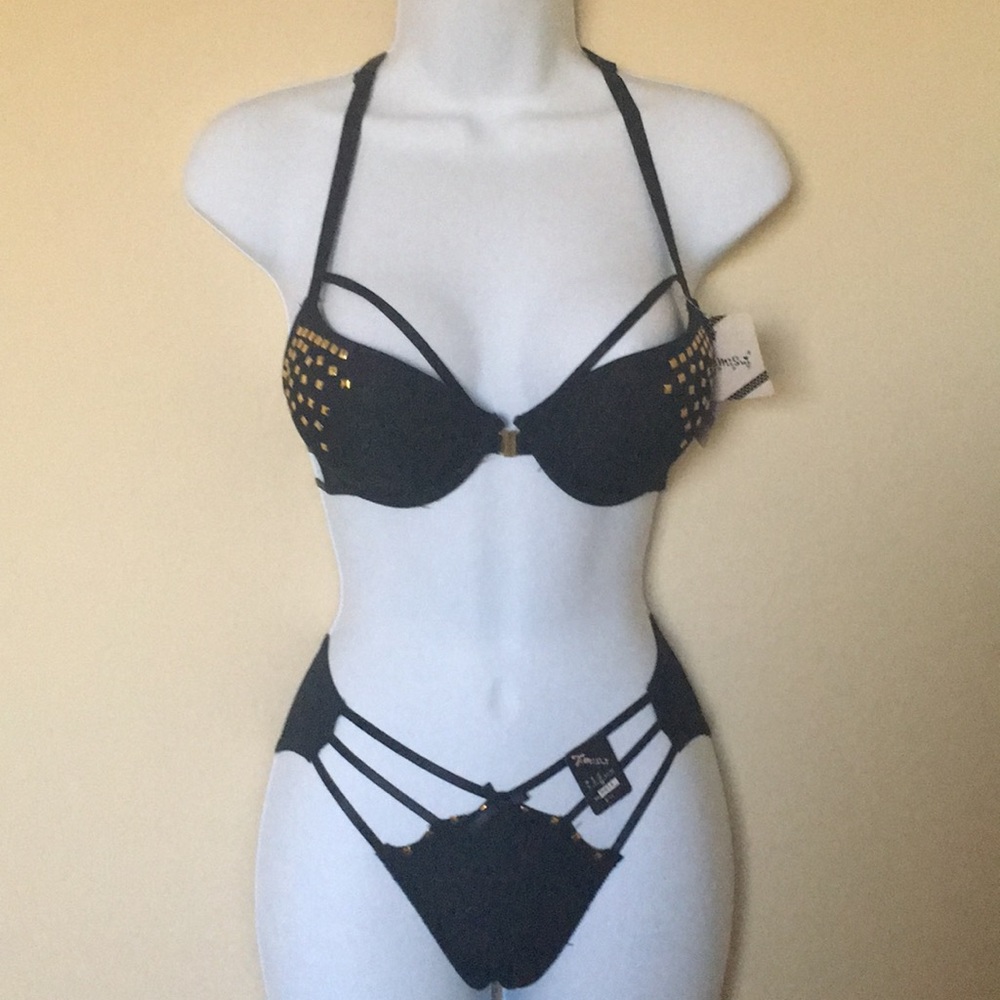 Bra and panty set
